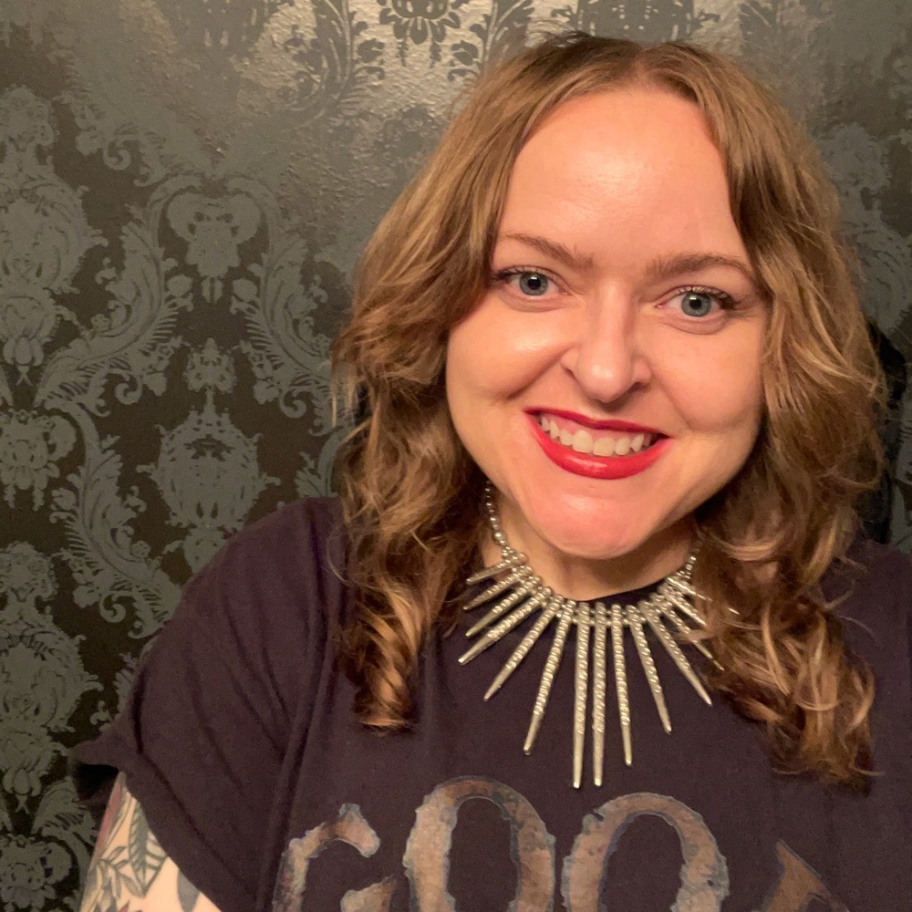 Meet your Posher, Kelly